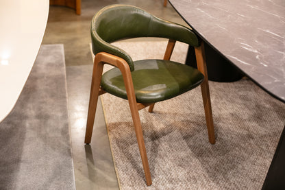 Cadeira Elena Madeira Maciça Assento e Encosto Multilaminado Estofado