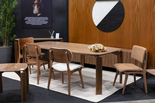 Cadeira Elisa Madeira Maciça e Assento Multilaminado Estofado