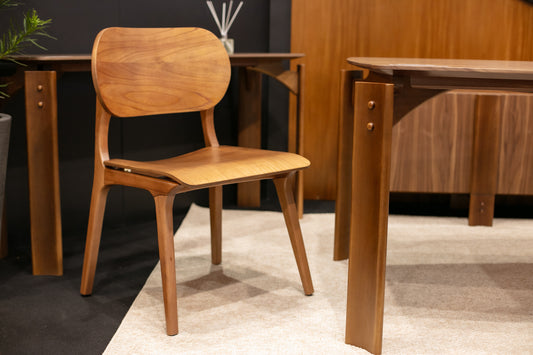 Cadeira Selena  Madeira Maciça Assento e Encosto Multilaminado