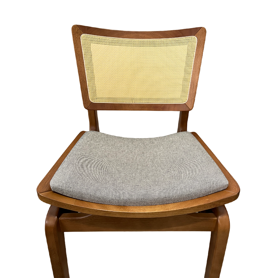 Silla Verónica Respaldo de Madera Asiento Cerrado de Lona Tapizado Lino Gris