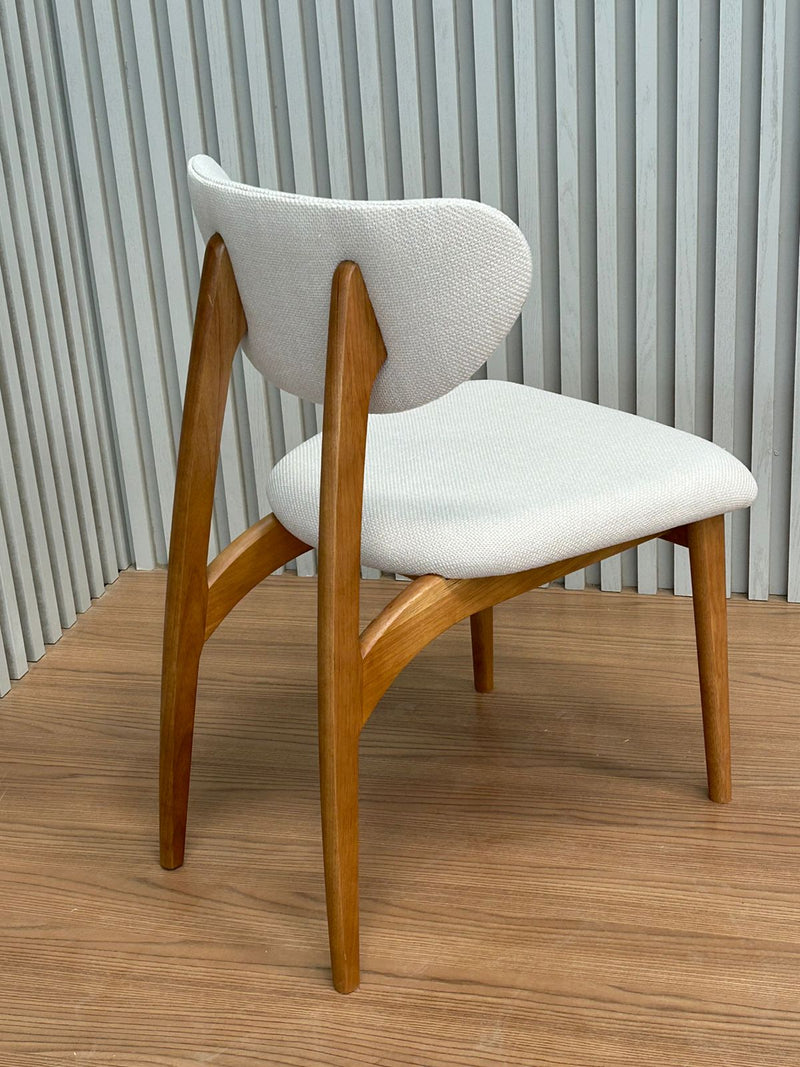 Cadeira Arco Madeira Amêndoa Encosto e Assento Estofado Tecido Bucle Bege 575