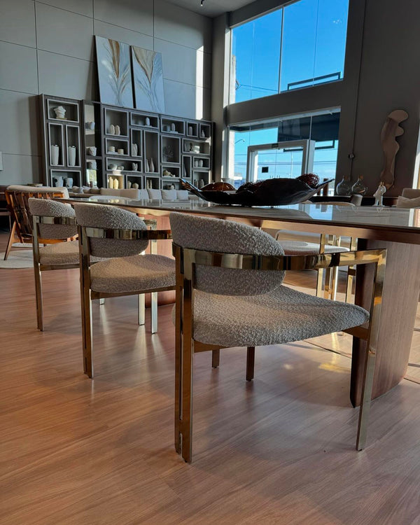 Ambiente 1 com Cadeira Cloe Inox Cor Golden Encosto e Assento Estofado Tecido 1785A