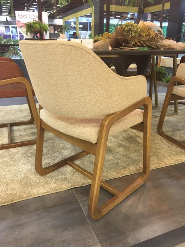 Ambiente 2 com Silla Cristal Respaldo Madera Canela y Asiento Tapizado Tela 94