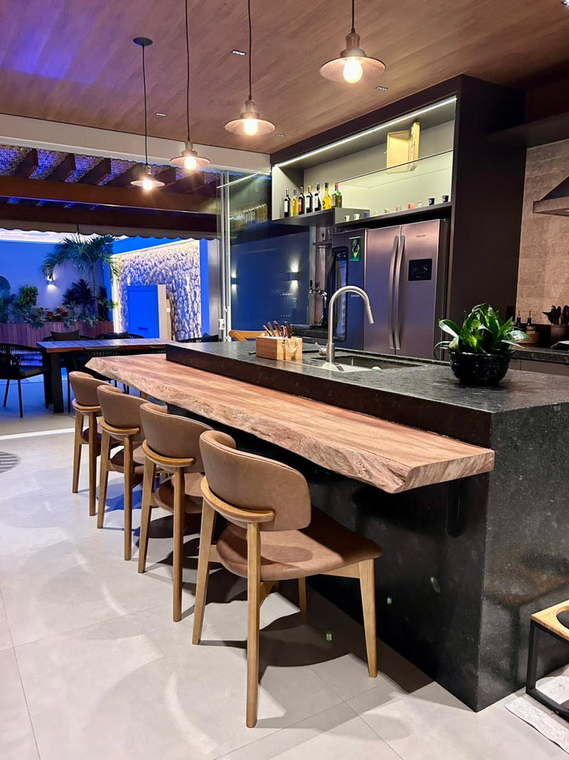 Cadeira Monic Madeira Amendôa Encosto e Assento Estofado Tecido 579