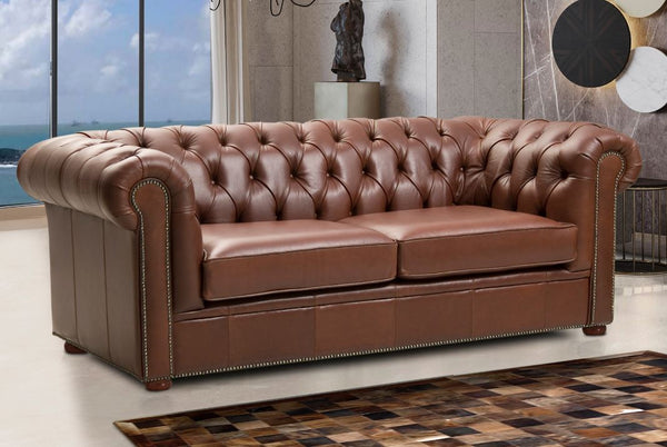 Ambiente 1 com Sofá Estofado Chesterfield Captonado Couríssimo