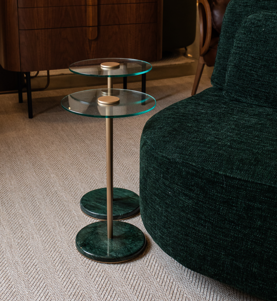 Conjunto de Mesa Lateral Dupla Vetro Aço Dourado Vidro Pedra 01 Verde Guatemala