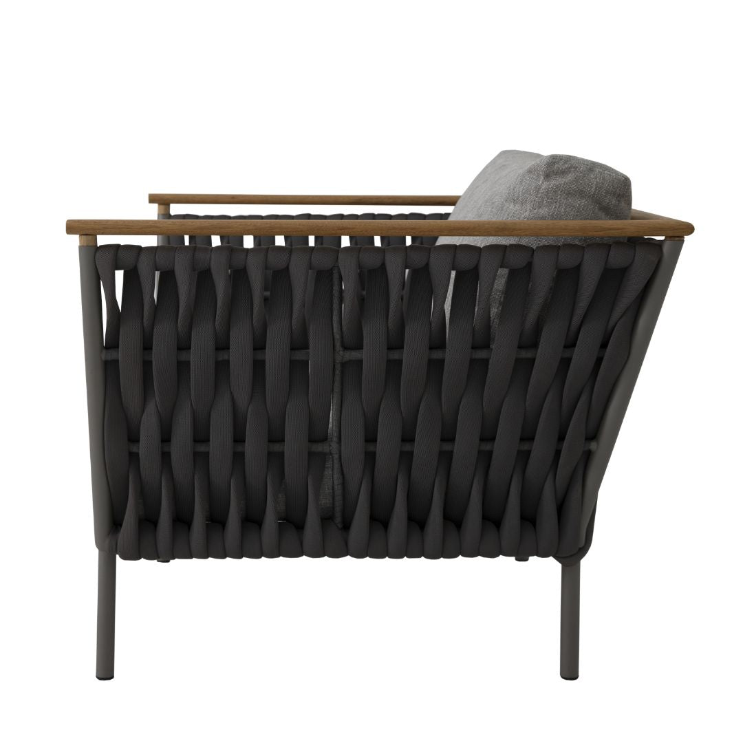 Sillón Lazio Freijó Madera Aluminio Color Gris Tejido Náutico Color Negro Respaldo y Asiento Tapizado Tela Gris Pelícano