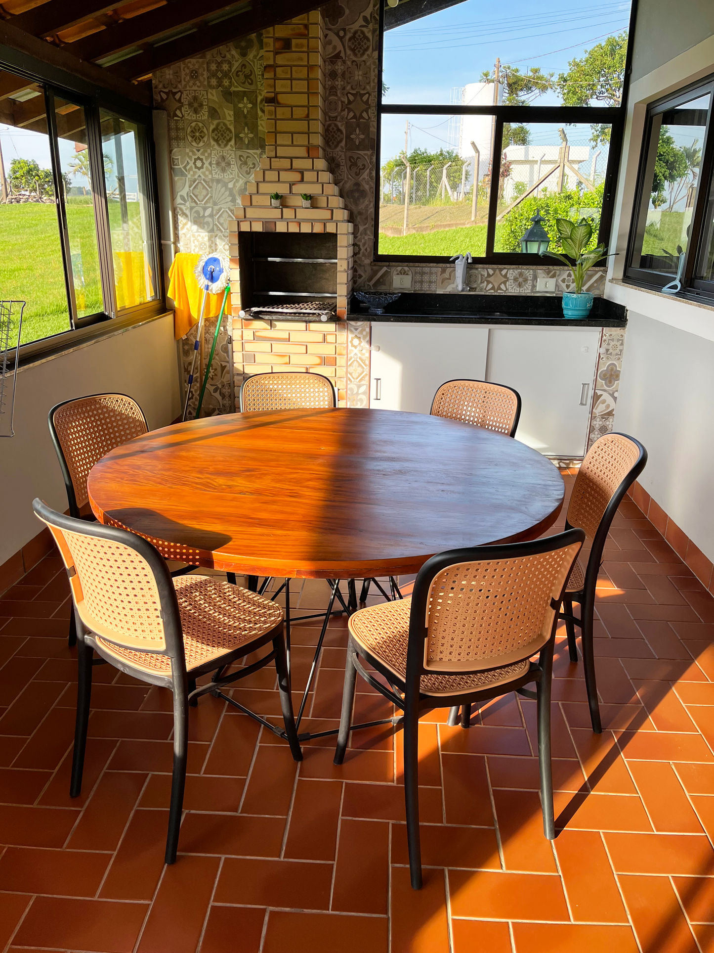 Silla de polipropileno Amis negra