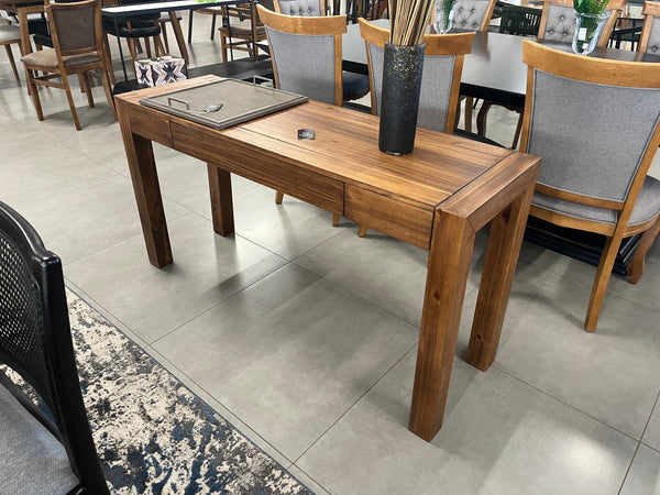 Ambiente 1 com Aparador industrial de madera con cajón Edge