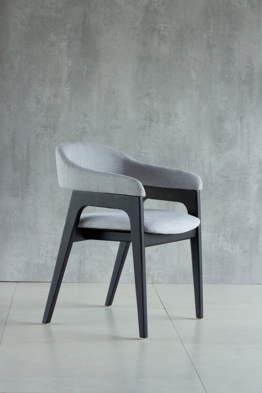 Cadeira Lorena Madeira Ebano Assento e Encosto Estofado Tecido BR6001