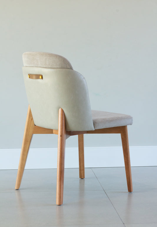 Silla Cloe Respaldo de Madera Negra Tapizada en Tela BR23 Asiento de Tela BR5000 Mango Negro