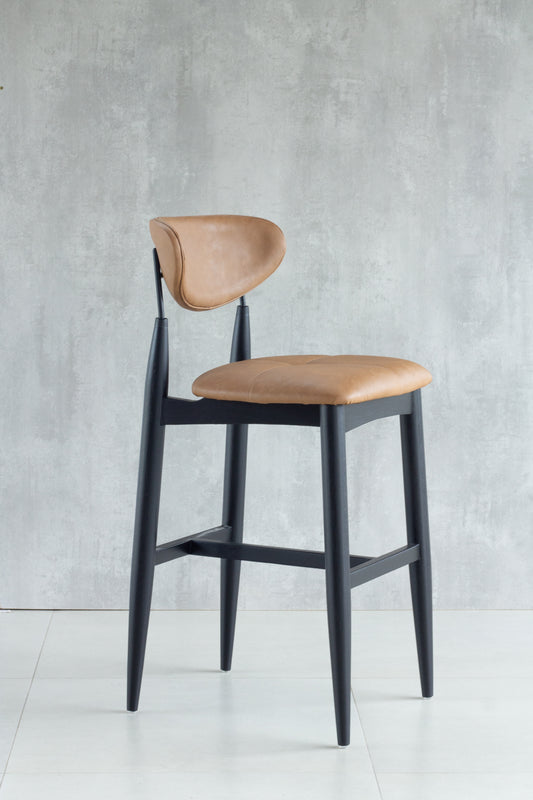 Banqueta Adara Madeira Ebano Metal Preto Assento Couro AA9011