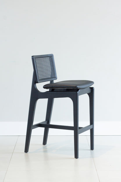 Banqueta Olivia Madeira Ebano Encosto com palha sextavada Assento Estofado AB1017