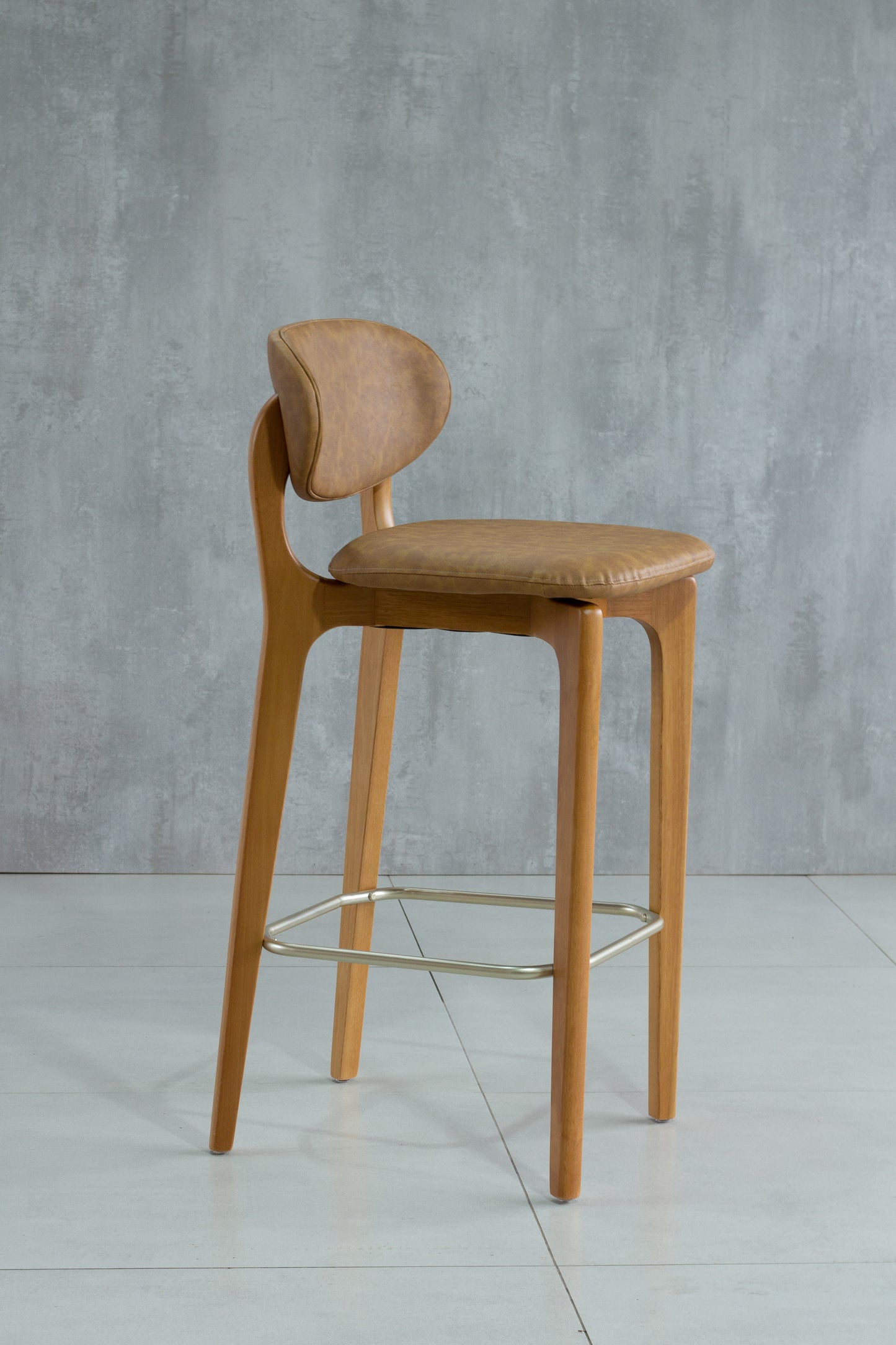 Banqueta Elis Madeira Damasco Metal Dourado Assento Couro BR6027