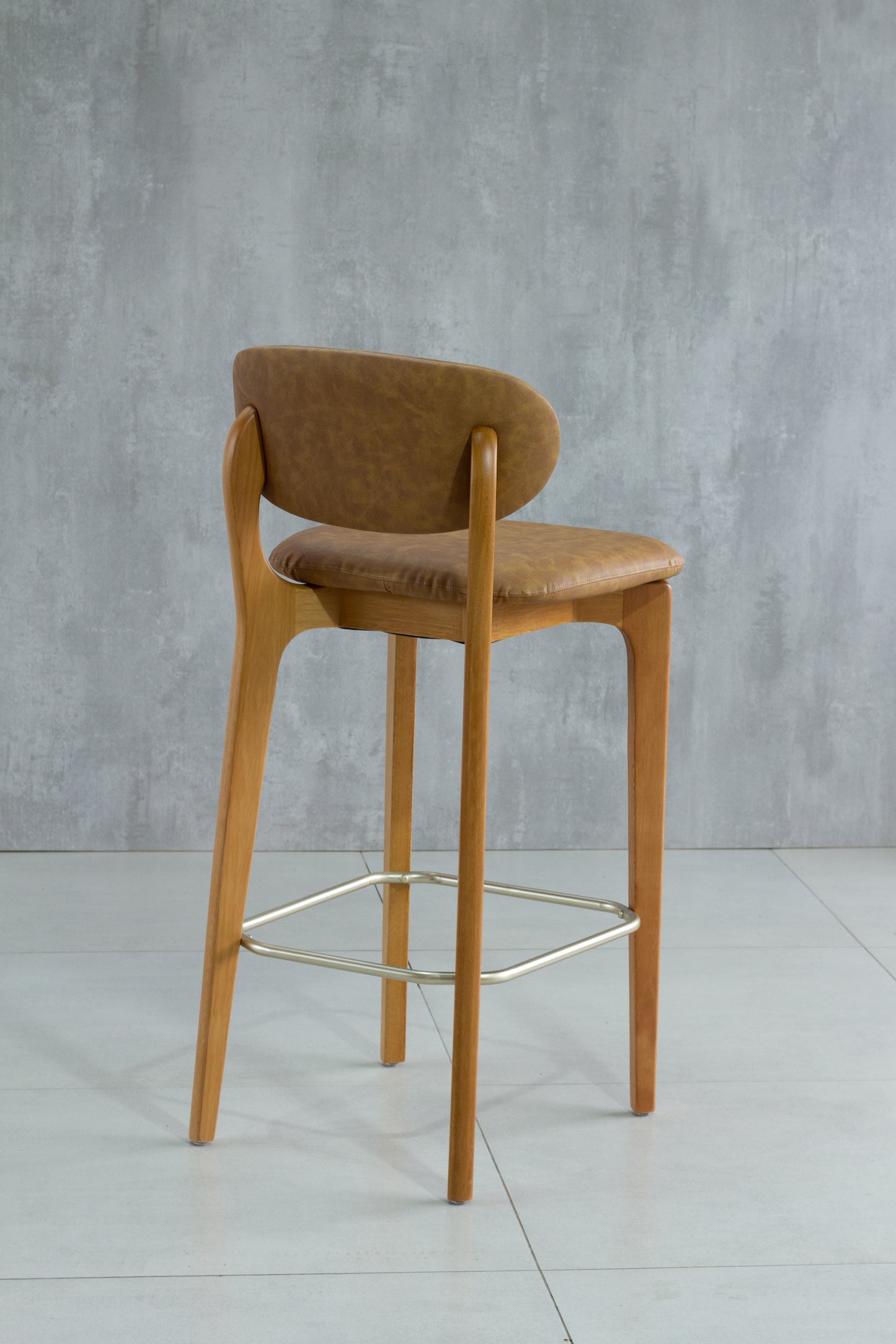 Banqueta Elis Madeira Damasco Metal Dourado Assento Couro BR6027