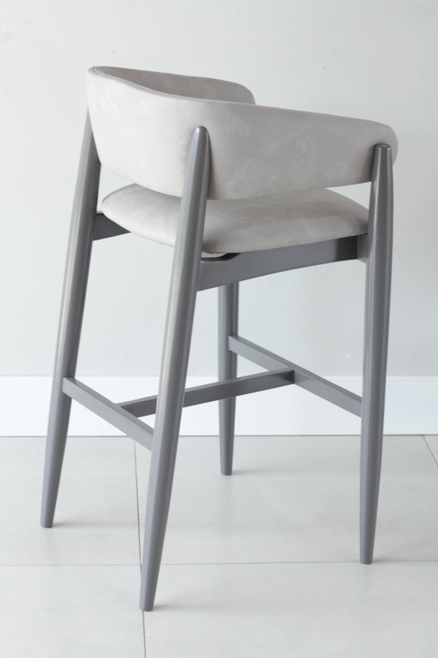 Banqueta Isabely Madeira Fendy Assento Tecido AA9010