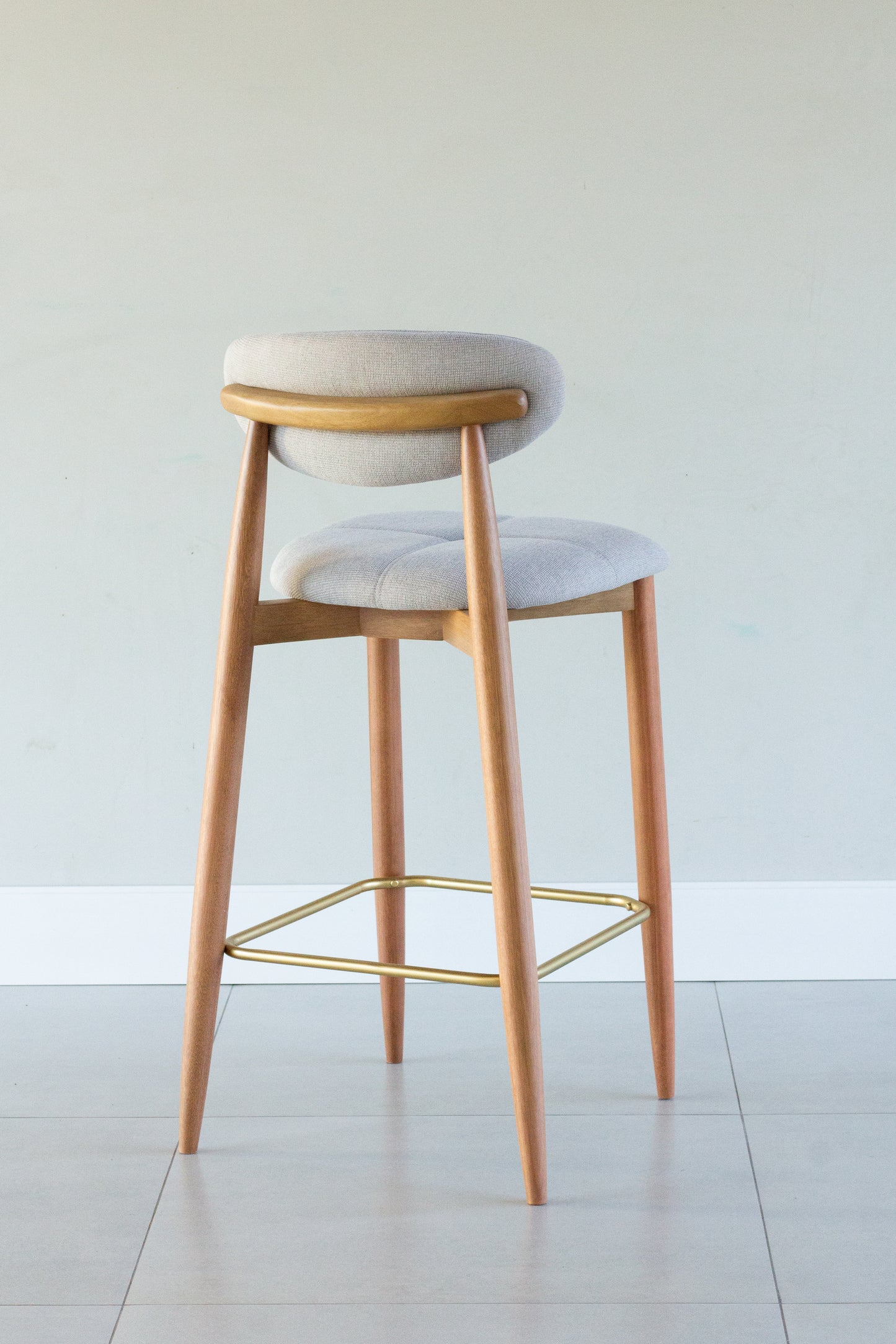 Banqueta Ana Madeira 60 Metal Dourado Assento Tecido BS709