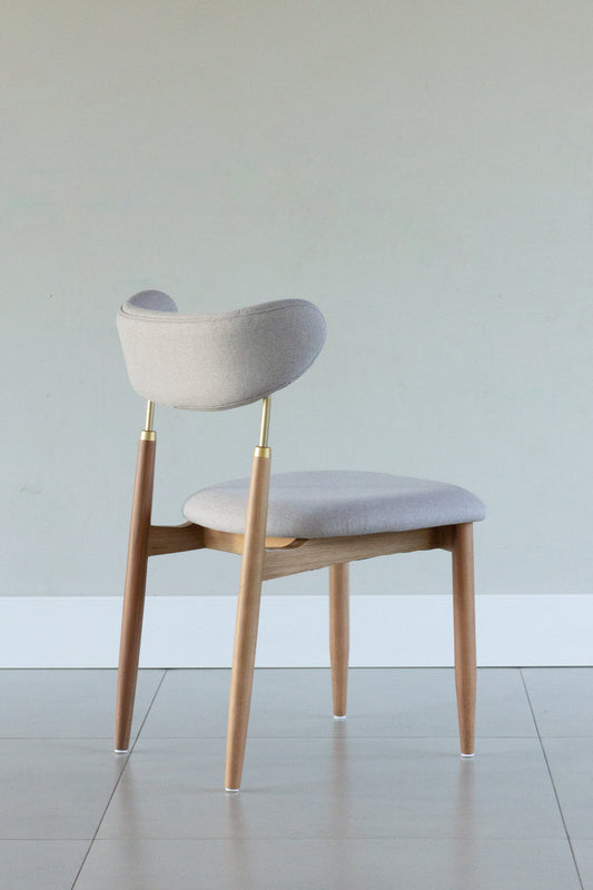 Cadeira Lais Madeira 70 Metal Dourado Assento e Encosto Estofado Tecido AA40