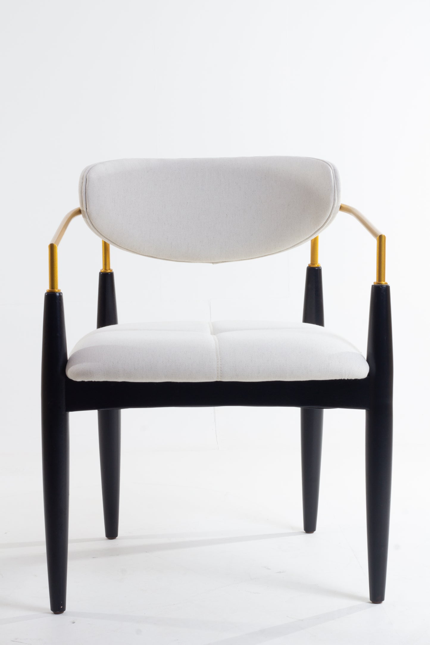 Silla Adara con Brazo Madera Asiento de Metal Negro Mate Dorado Tapizado Tela BR6000