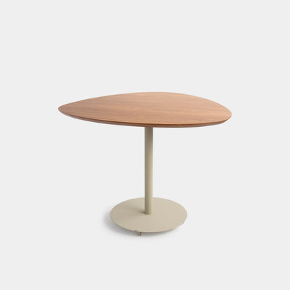 Mesa de Jantar Orgânica Laminada Cor Atlântica Alumínio Cor Taupe 90x80cm