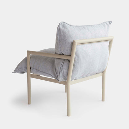 Sillón Lyon Aluminio Color Topo Respaldo y Asiento Tapizado en Tela Trulli Denin