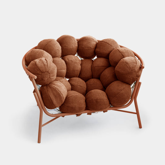 Poltrona Gude Alumínio Cor Terracota Encosto e Assento Estofado Tecido Loop Terracota
