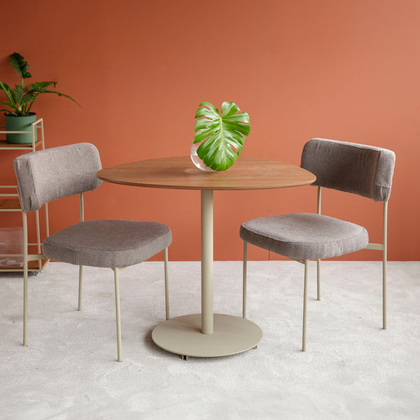 Ambiente 2 com Organic Laminated Dining Table Atlantic Color Aluminum Terracotta Color 120x110cm