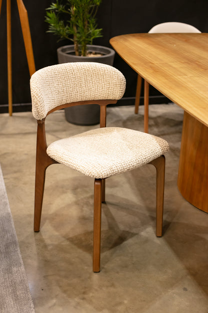 Cadeira Donatella Madeira Maciça Assento e Encosto Multilaminado Estofado