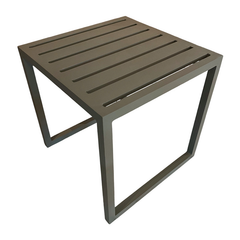 Mesa Lateral Volt 45x45cm Alumínio Ripado Cor Fendi