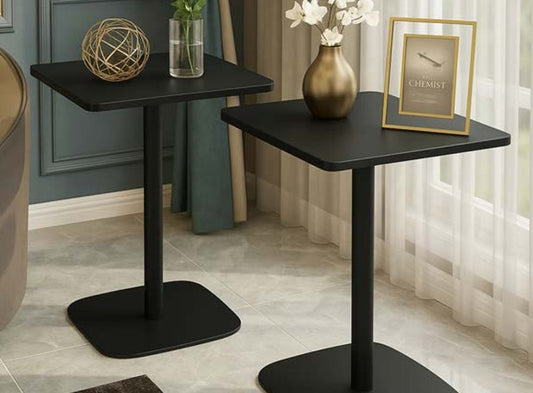 Mesa Lateral Oreo Quadrada em Alumínio Preto Cores Personalizáveis