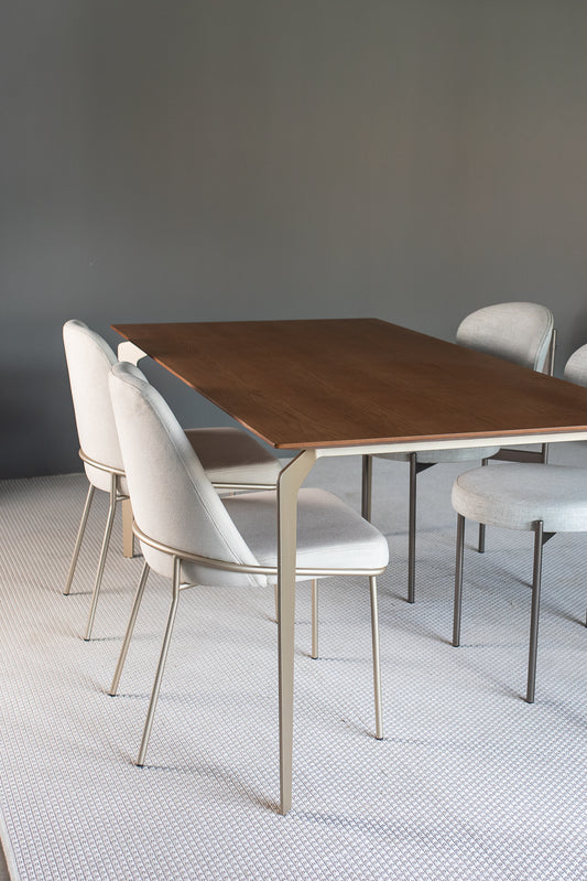 Mesa de Jantar Giulia Tampo Madeira Cinamomo Base Aço Silver 180x90cm