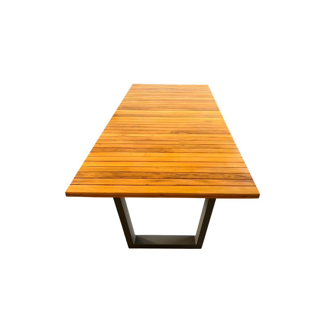 Mesa de Jantar Porto 270x110cm Tampo Ripado Madeira Maciça Peroba-Rosa Base Aluminio cor Fendi