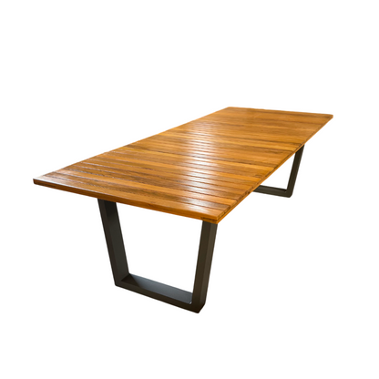 Mesa de Jantar Porto 270x110cm Tampo Ripado Madeira Maciça Peroba-Rosa Base Aluminio cor Fendi