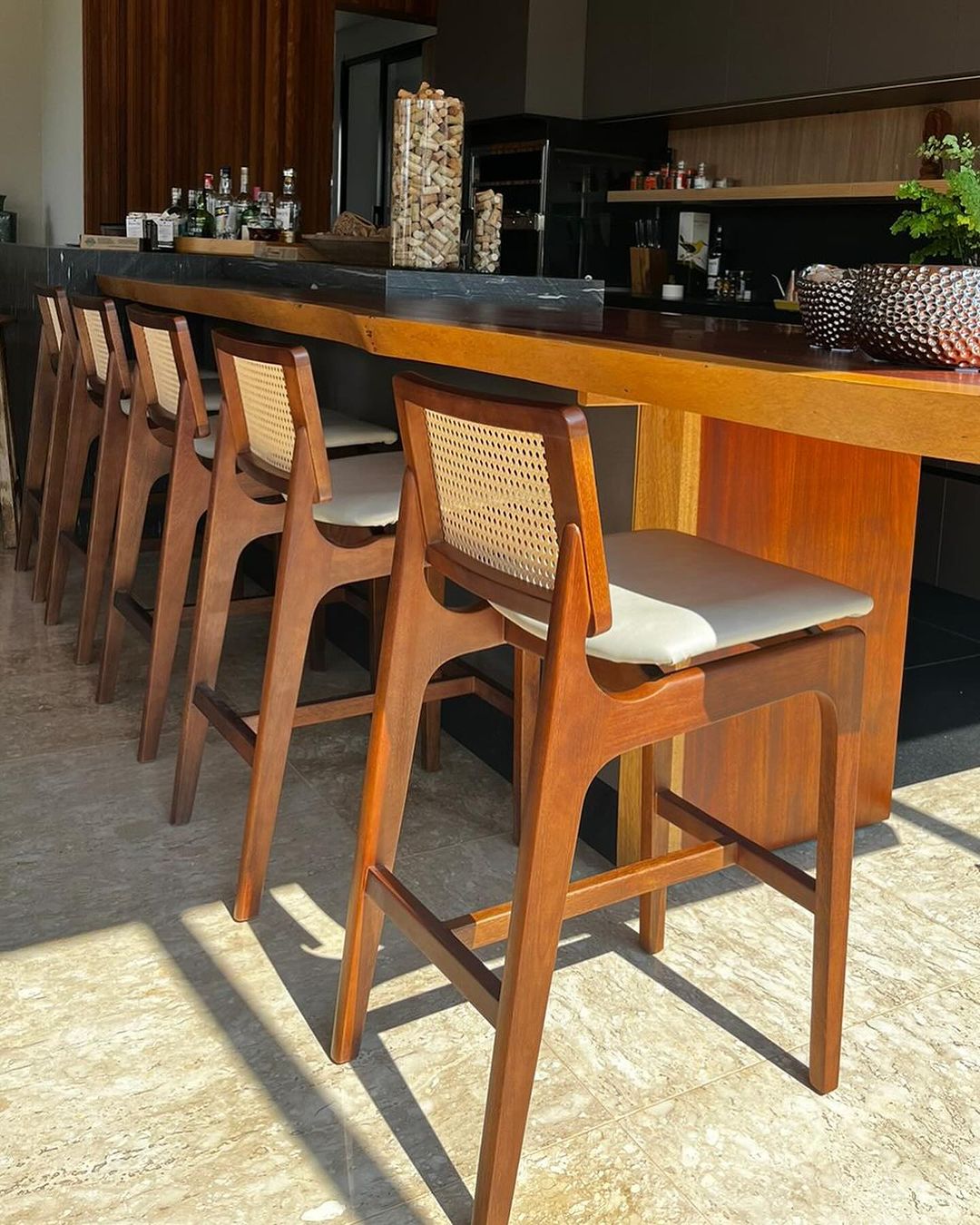 Taburete Olívia Madera 20 Asiento Respaldo Paja Hexagonal Tapizado Tela AQ8014