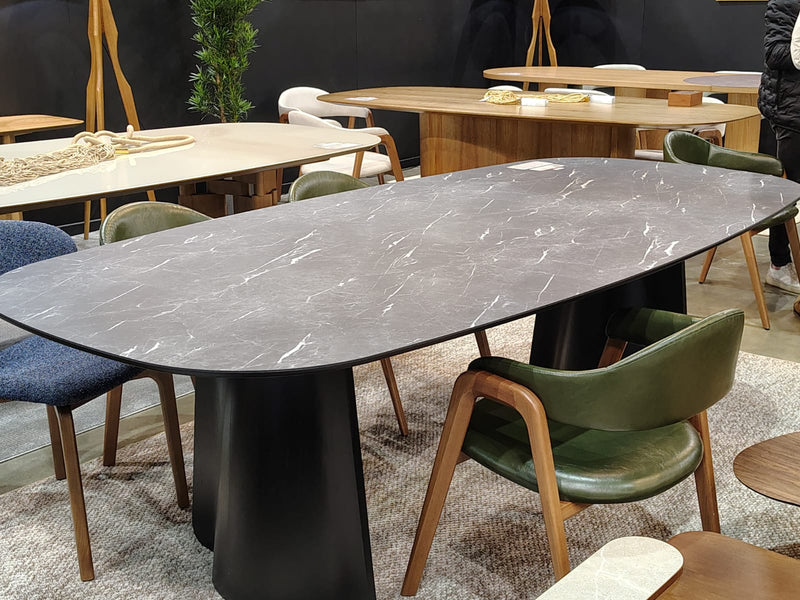 Mesa de Jantar Orla Madeira Cor Jequitibá 58 220x110cm