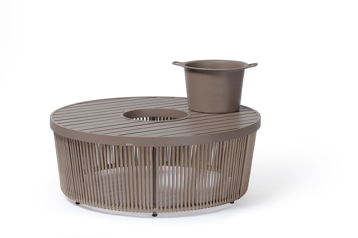 Mesa De Centro Palms 90cm Com Champanheira Tampo Ripado Em Alumínio Cor Fendi Base De Alumínio Fendi Corda Náutica Cor Rami