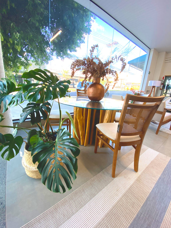 Ambiente 2 com Raiz Guarantã Solid Wood Table Base