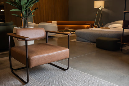 Poltrona Aquarela Aço Dark Madeira Cinamomo Tecido A