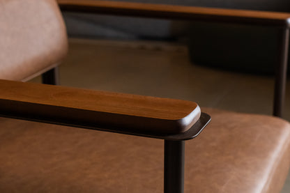 Poltrona Aquarela Aço Dark Madeira Cinamomo Tecido A