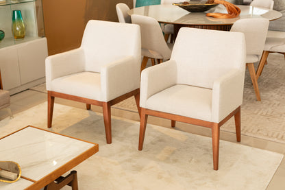 Poltrona Sarah  Madeira Maciça Assento e Encosto Multilaminado Estofado