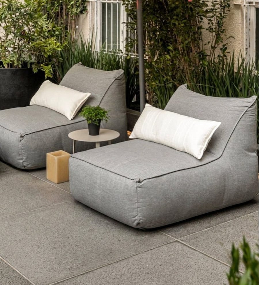 Poltrona Flow Estofado Revestido com Tecido Acqua Block Cinza