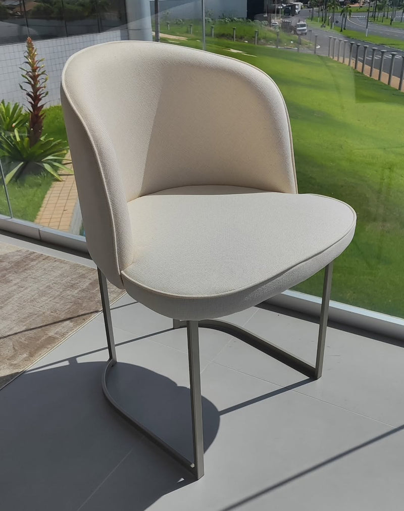 Poltrona Luxor Aço Cor Champagne Assento Estofado Tecido A-723