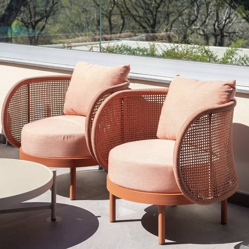 Poltrona Omã Base Alumínio Cor Fendi Corda Náutica Bege Assento e Encosto Estofado