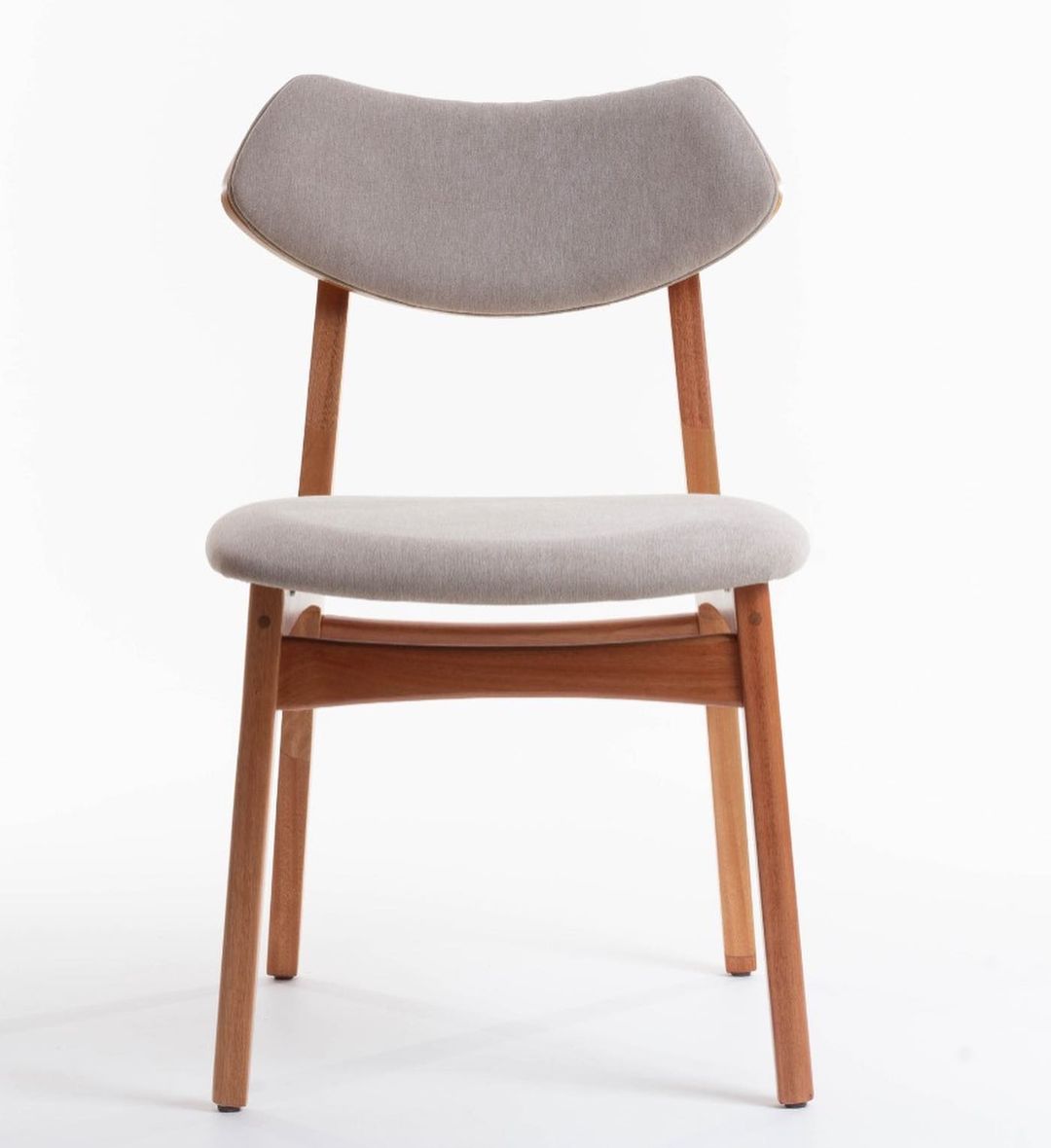 Diana Chair Natural Wood Backrest Wood/Upholstered Seat Upholstered Fabric BR6000