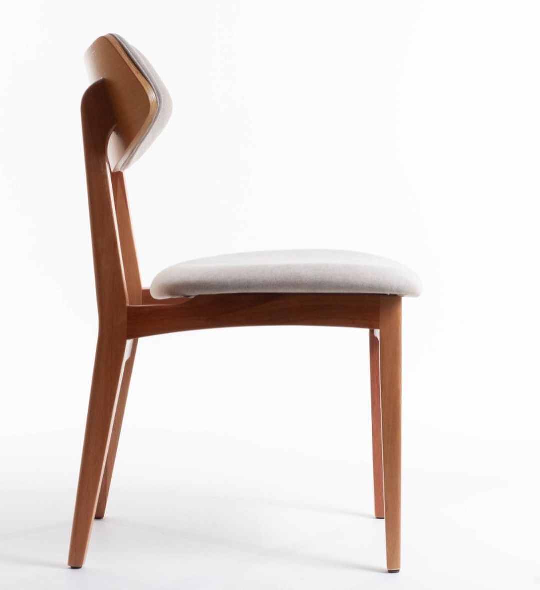 Diana Chair Natural Wood Backrest Wood/Upholstered Seat Upholstered Fabric BR6000