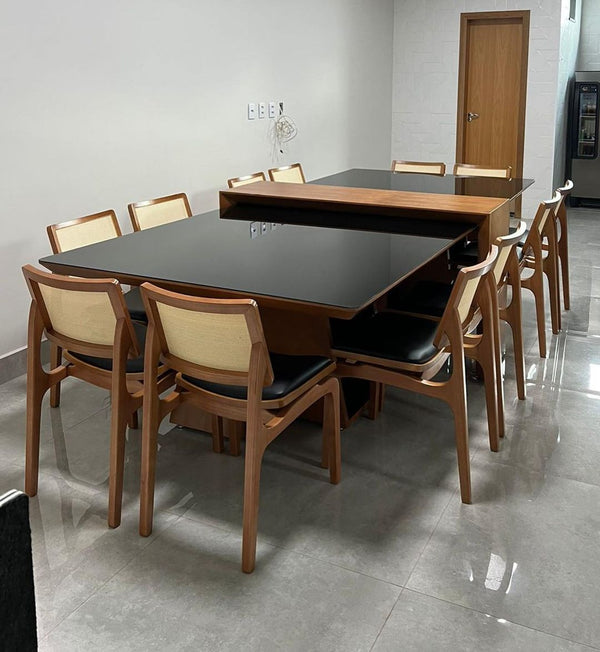 Ambiente 2 com Silla Verónica Respaldo de Madera Cerrada Lona Asiento Tapizado Corino Negro