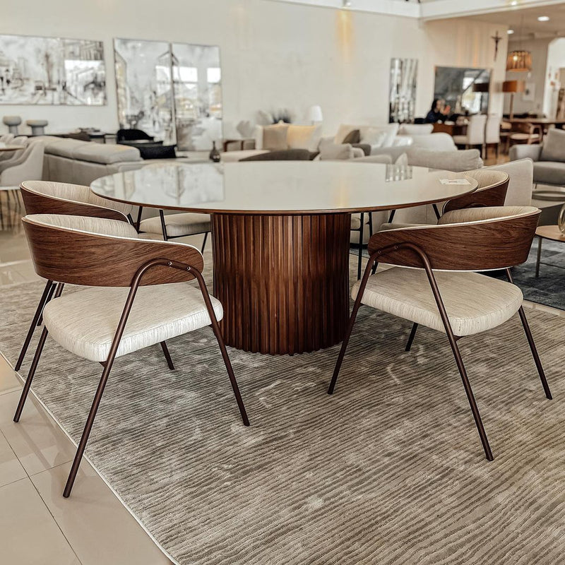 Mesa de Jantar Redonda Soiê Madeira Cor Jequitibá 58 Tampo Vidro Branco 140cm