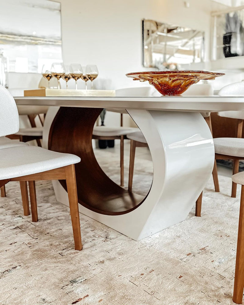 Mesa de Jantar Cannes Laca Cor Branco Detalhe em Madeira Tampo Vidro Branco 240x120cm