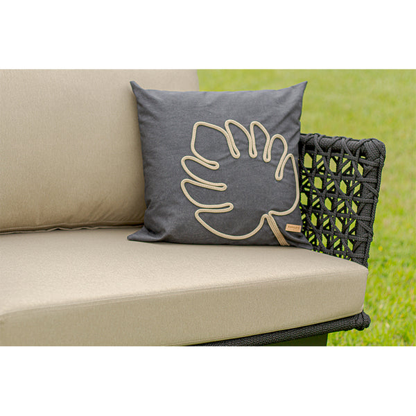 Ambiente 2 com Sofá Artístico Tapizado en Aluminio color Grafito con Cuerda Náutica Negra - 3 plazas