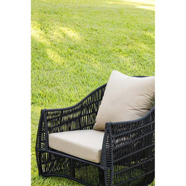 Ambiente 4 com Sillón tapizado Essence en aluminio negro y cuerda náutica negra
